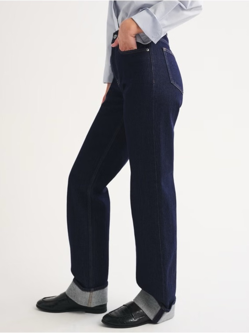 Abercrombie High Rise 90s Relaxed Cuffed Hem Jean - Picture 4 of 10
